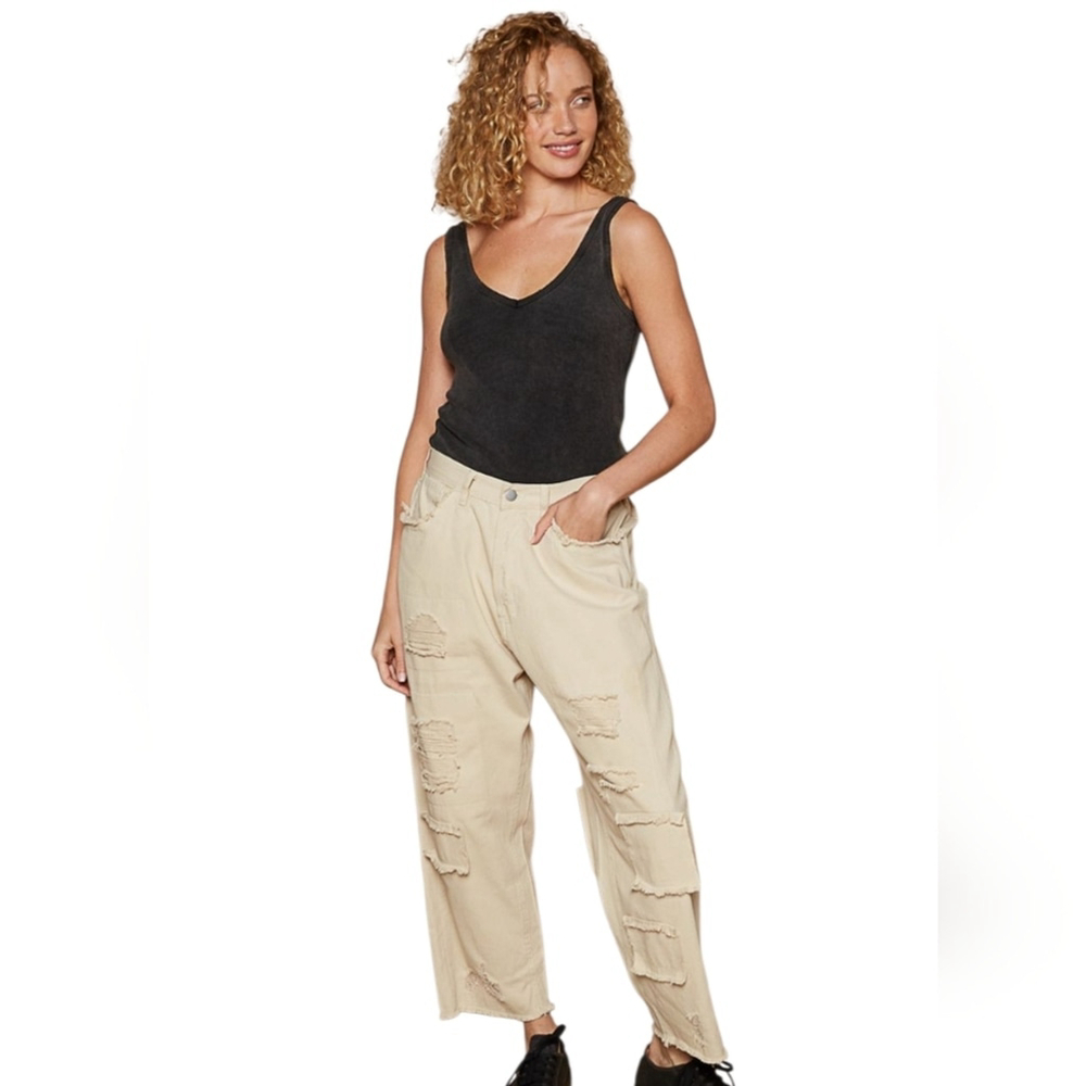 Pol Boyfriend Cropped Distressed Sand Beige Pants, NEW. Large - Picture 1 of 4